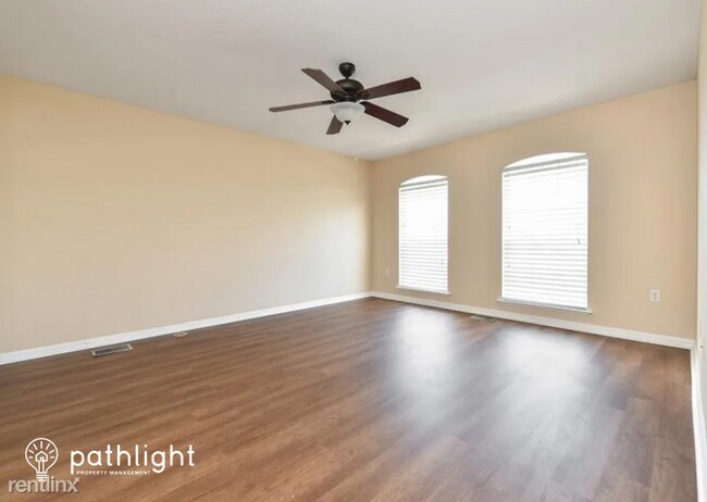 Building Photo - 3 br, 2.5 bath House - 3721 Woodbury Hill ...