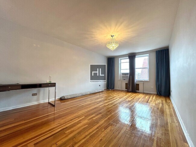 Foto del edificio - Benson Ave