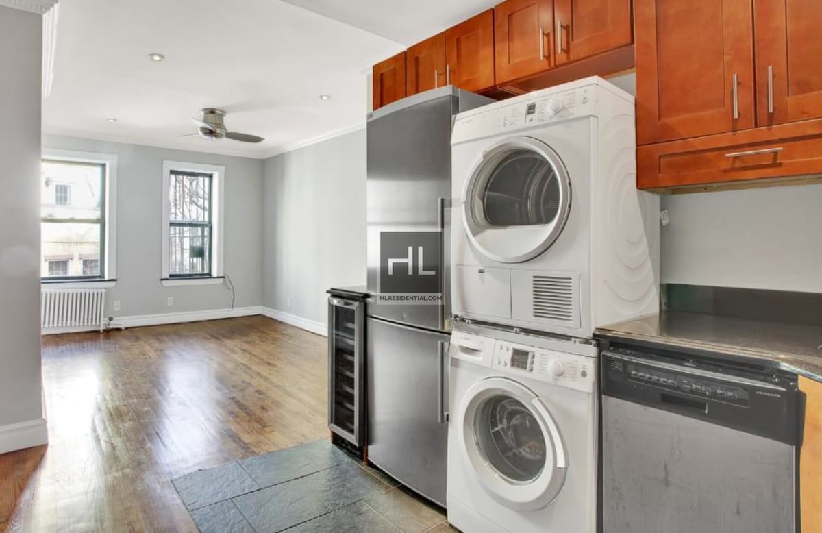 Foto principal - East 12th Street