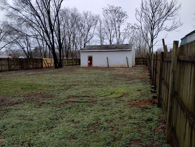 Building Photo - **Deposit Special $500** 3008 Rufus Street...