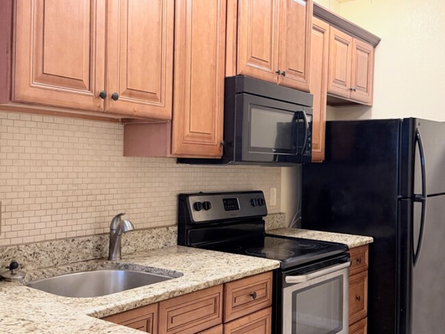 Building Photo - 1315 N US Hwy 1