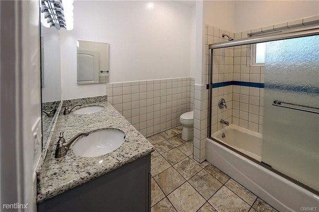 Building Photo - 4 br, 3 bath House - 5011 Lindley Ave