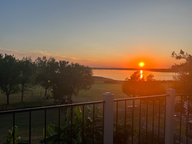 Foto del edificio - 508 Longshore Dr