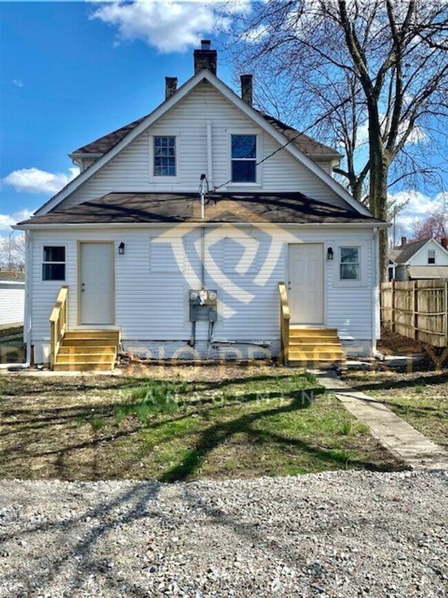 Foto del edificio - $500 OFF MOVE-IN SPECIAL!!! Updated, 3 Bedroom, 1 Bathroom Duplex Available !