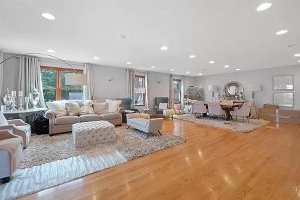 Foto principal - 105 Nelson Ave