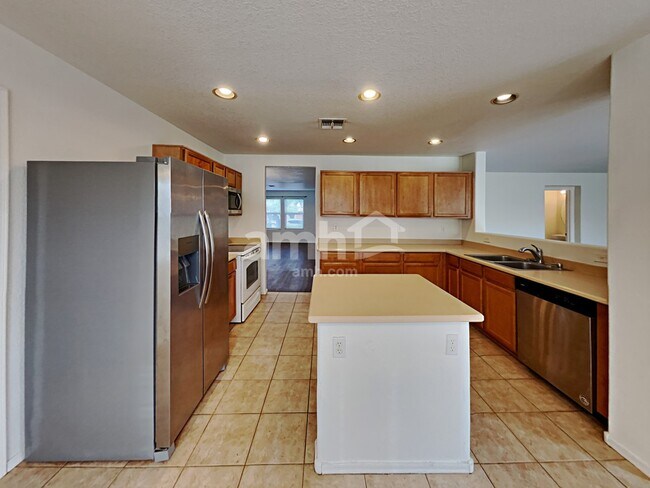 Building Photo - 3543 E Trigger Way