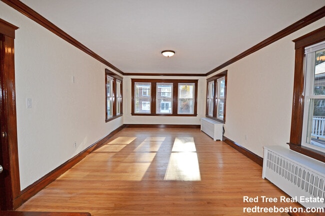 Building Photo - 89 Colborne Rd