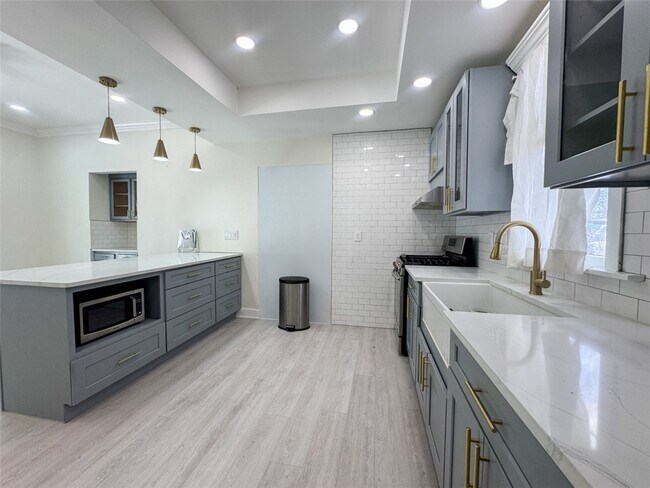 Building Photo - 41 W Buffalo St