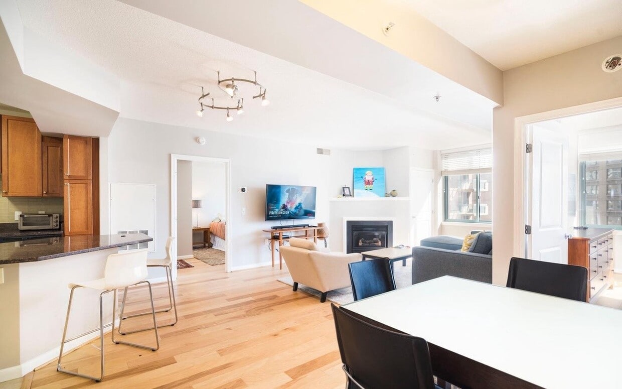 Photo - 851 N Glebe Rd (Arlington, VA)