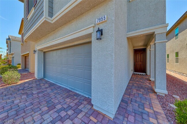 Foto del edificio - 7955 Forspence Ct