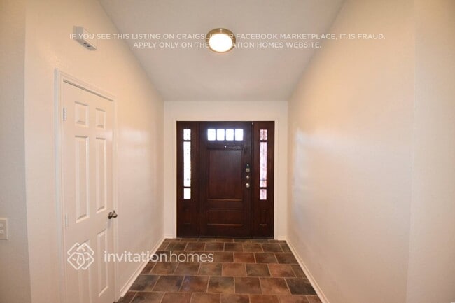 Foto del edificio - 2217 Merrimac Ln