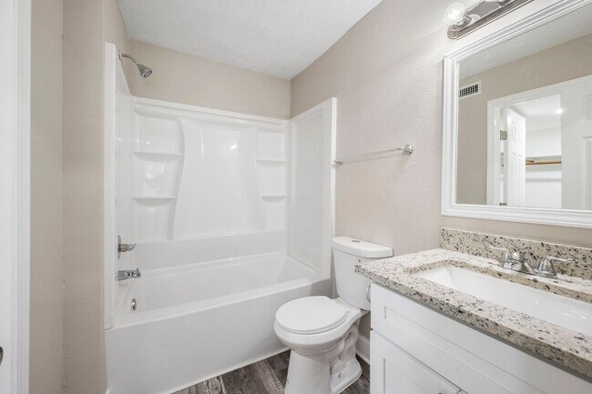 Foto del edificio - Newly remodeled Unit Ready for you!