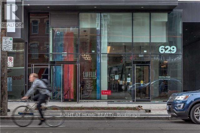 Photo du bâtiment - 629 King St W