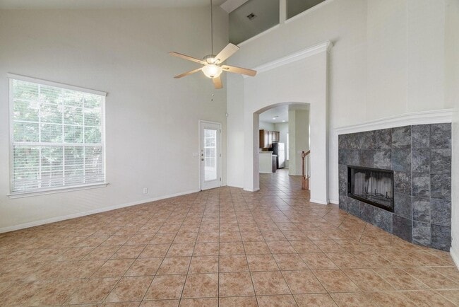 Building Photo - 5102 Caswell Ave