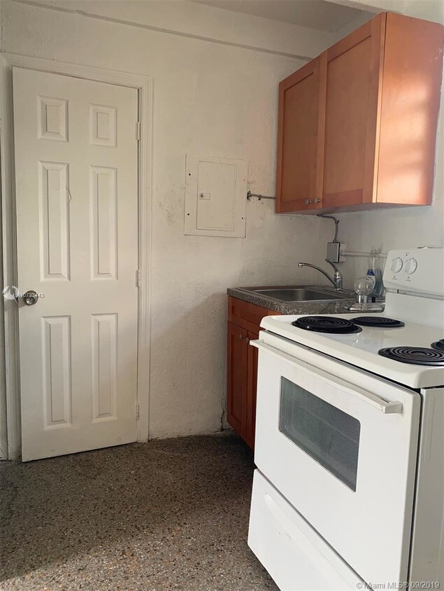 Foto principal - 485 SW 4th Ave