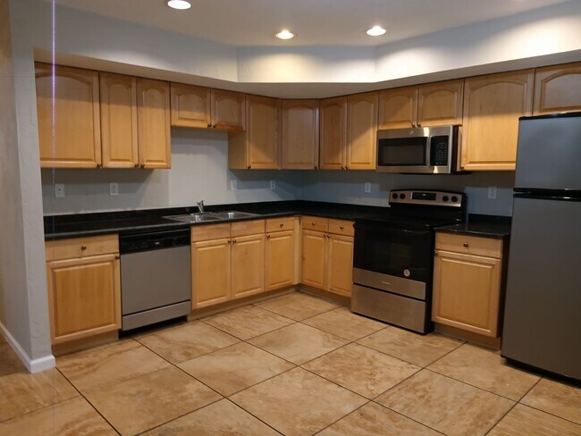 Foto del edificio - Available now! Beautifully Renovated 2 bed...