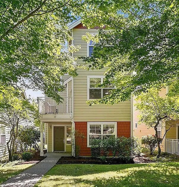 22415 NE Inglewood Hill Rd, Sammamish, WA 98074 Townhome Rentals in