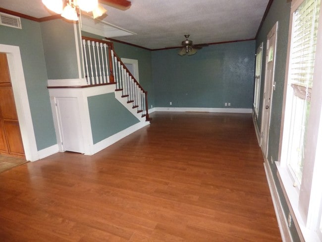 Building Photo - 6750 Howe St