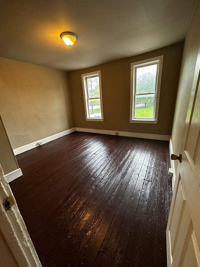 Building Photo - Southeast Lancaster 3 BR Home For Rent