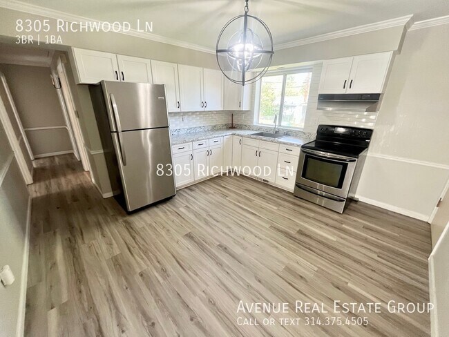 Foto del edificio - Just Listed! - 8305 Richwood Lane