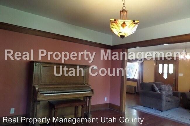 Foto del edificio - 4 br, 1 bath House - 159 North 400 East Un...