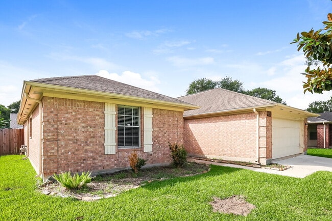 Building Photo - 4919 Bayboro Park Dr