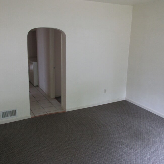 living room - 615 Hudson St