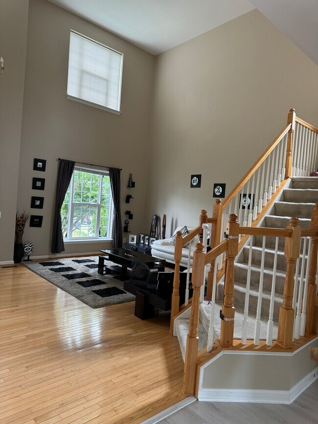 Building Photo - 21733 Regents Park Cir