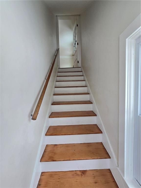 Building Photo - 126 Pendar Rd