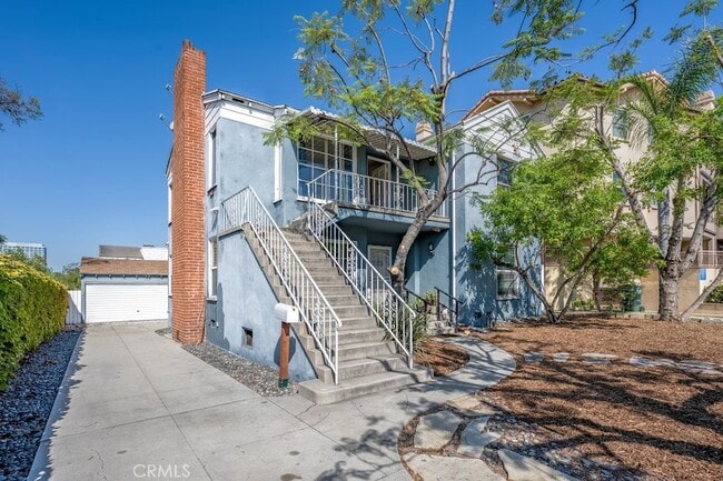 Building Photo - 711 N Howard St