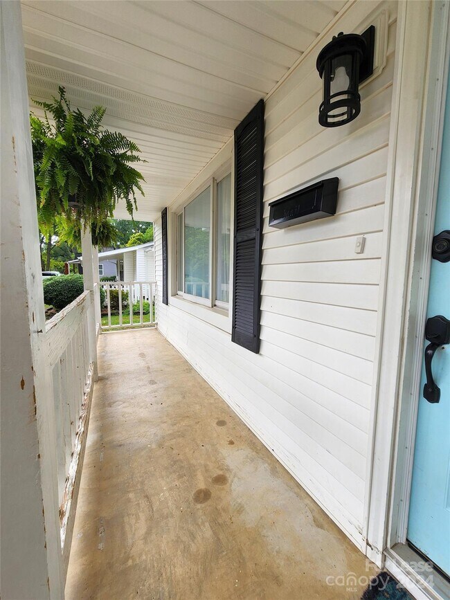 Foto del edificio - 529 Union St S