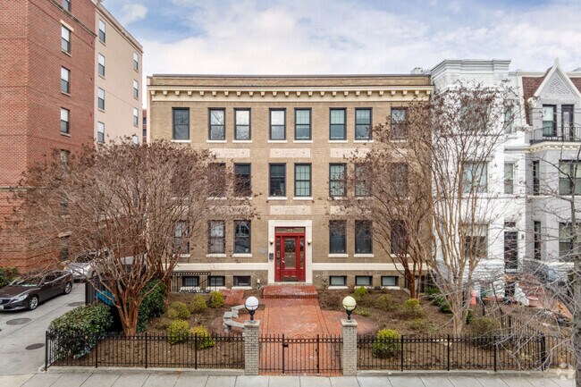 Foto del edificio - 1361 Irving St NW