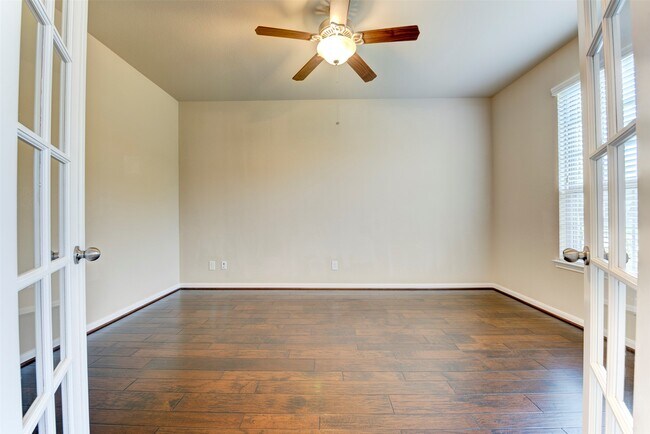 Foto del edificio - 9722 Victoria Rose Ln