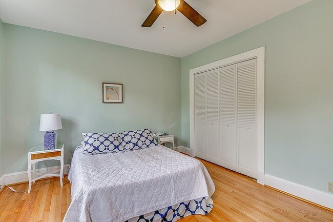 Photo - 3-Bed in the Heart of Washington, D.C. – Spacious 1996 Sq Ft with 2 Full Baths!" Apartment