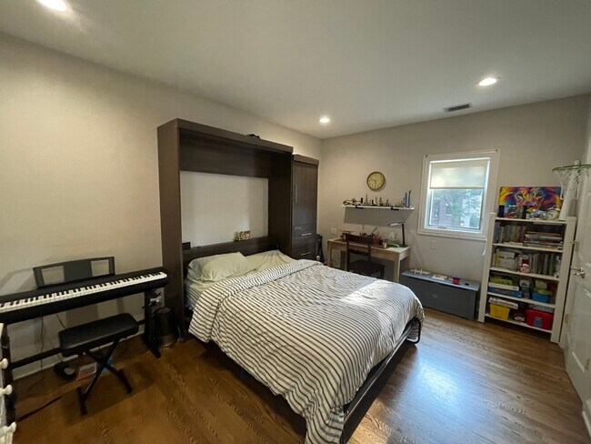 Foto del edificio - 1456 W Wolfram St