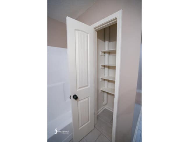 Building Photo - Lakewood Condos: NEWLY REMODELED