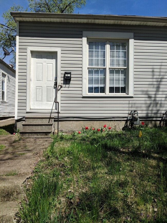 Photo - 1031 Euclid Apartment