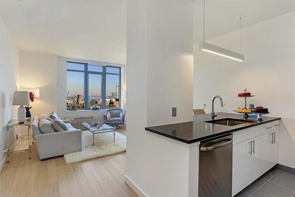 Foto principal - 180 Myrtle Avenue