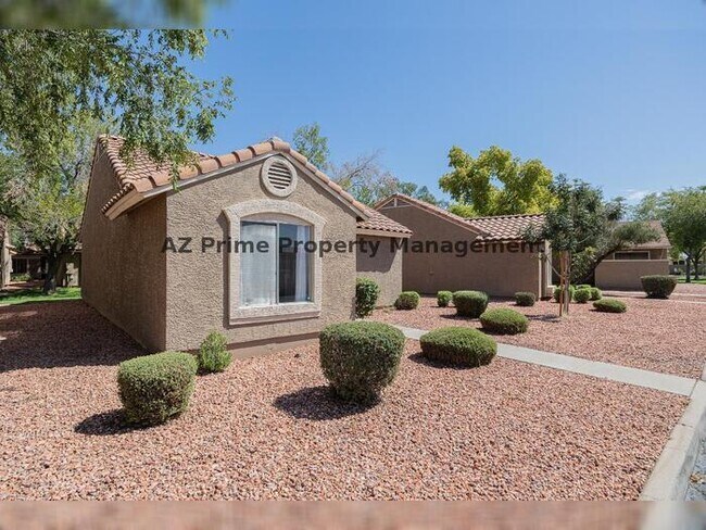 Foto del edificio - 7040 W Olive Ave
