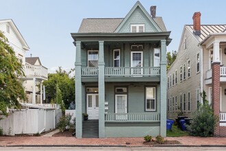 Building Photo - 437 Dinwiddie St