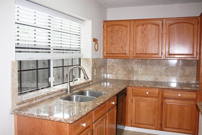 Foto del edificio - 2319 Mill Creek Dr