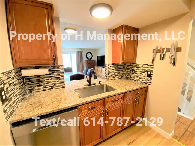 Building Photo - 5500 Baneberry Ave