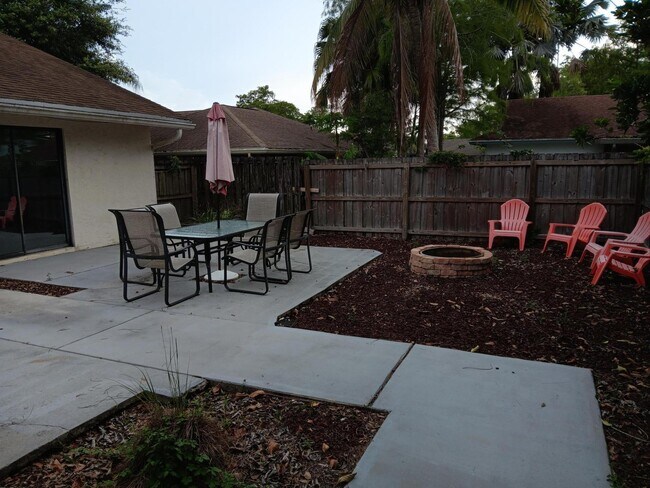 Foto del edificio - 1509 Hawthorne Pl