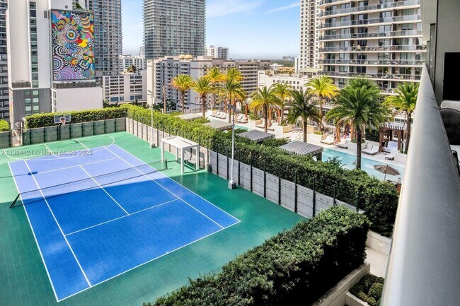 Foto del edificio - 801 S Miami Ave