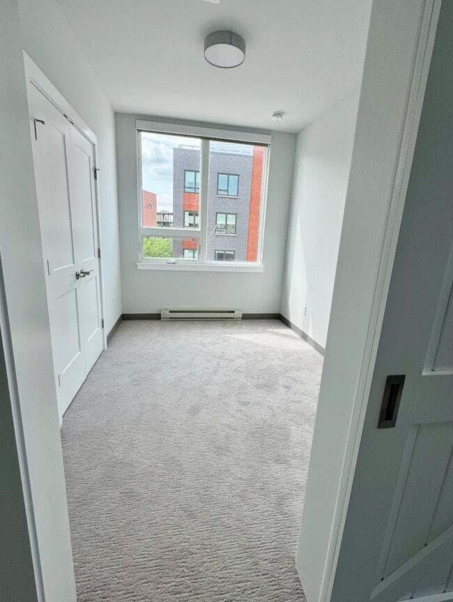 Foto del edificio - 111 E Allen St