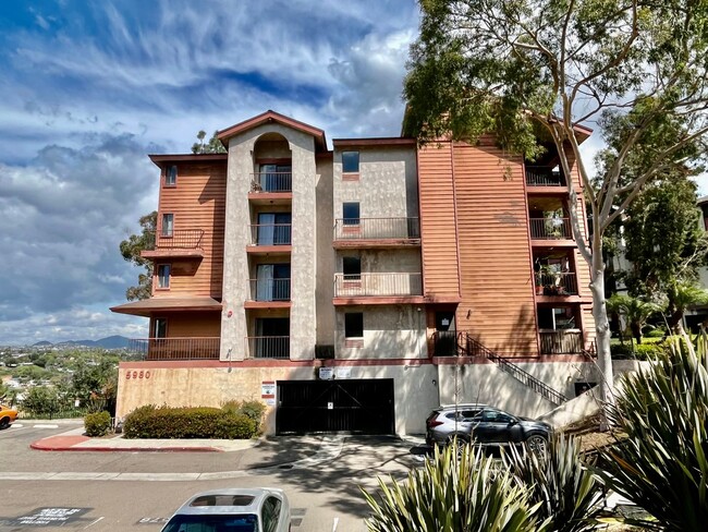 Building Photo - Beautiful 3B 2BA Condo in San Diego