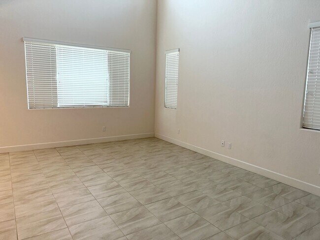 Foto del edificio - 3 Bedroom / 2.5 Bath In Tanglewood Gated Community