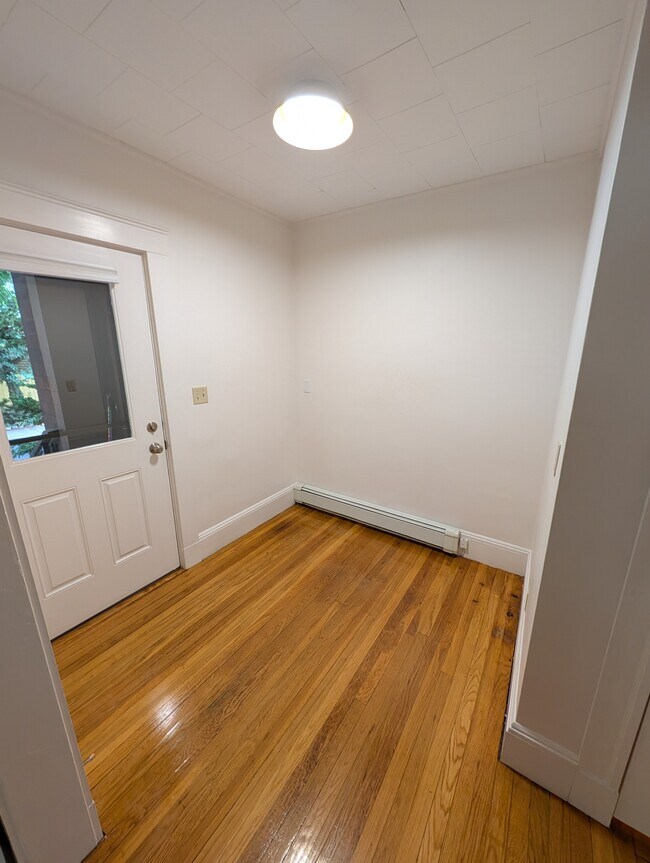 Foto del edificio - 33 Seven Pines Ave