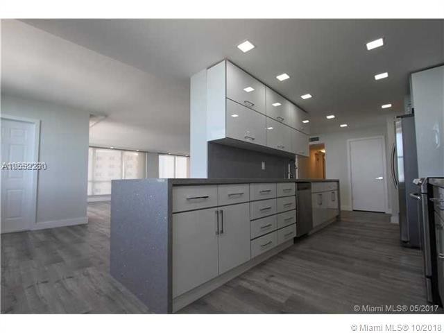 Foto del edificio - 2751 S Ocean Dr
