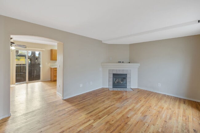 Building Photo - Charming 2-Story Home with Fireplace, Gara...